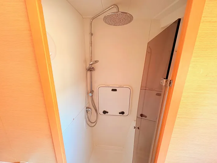 Grand Cru Yacht Photos Pics 