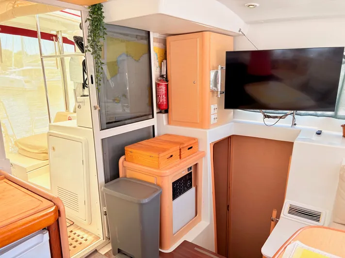 Grand Cru Yacht Photos Pics 