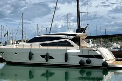 Cantieri Navali del Tirreno Cayman 640