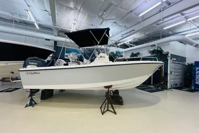 Edgewater 188 CC