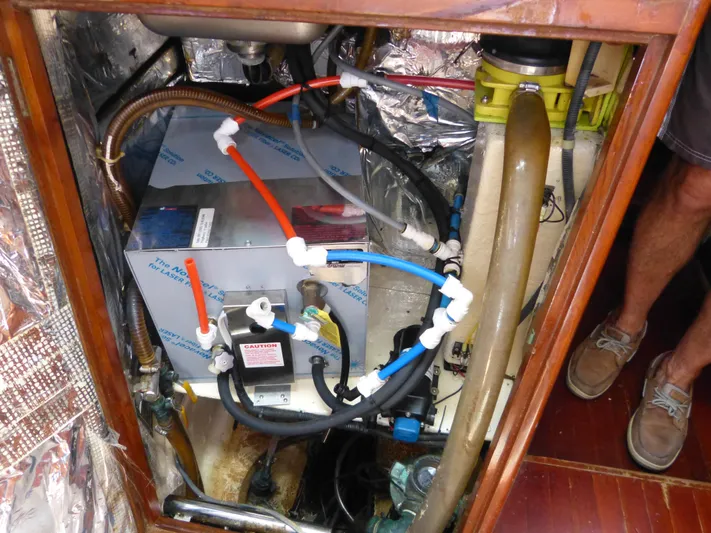 Atlantis Yacht Photos Pics 