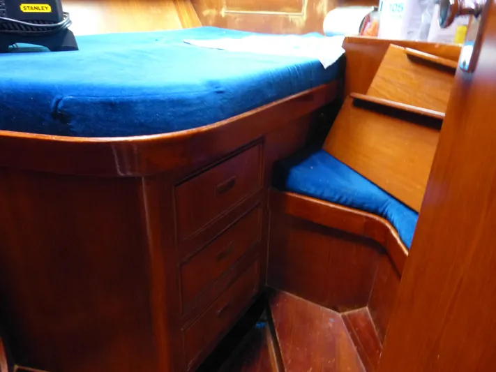 Atlantis Yacht Photos Pics 