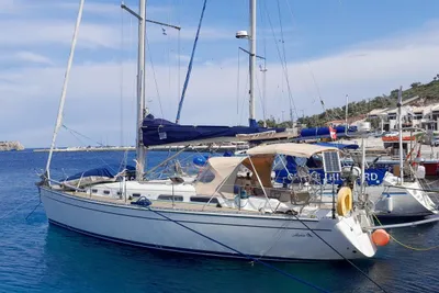 Hanse 371