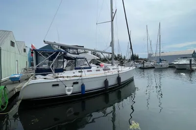Hunter 38