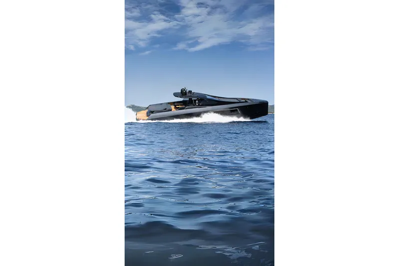 Maori 64 Yacht Photos Pics Luxury yacht Maori 64 from 2026 on open sea.