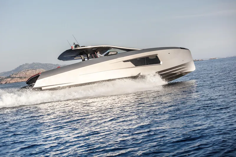 Maori 64 Yacht Photos Pics Maori 64 Yacht 2026 cruising swiftly on the sea.