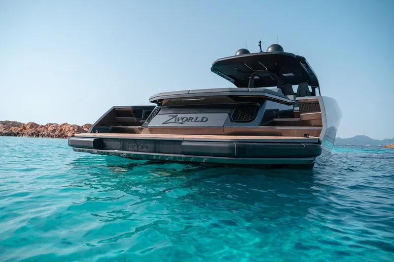 Maori 64 Yacht Photos Pics Luxury Maori 64 yacht from 2026 on clear water.