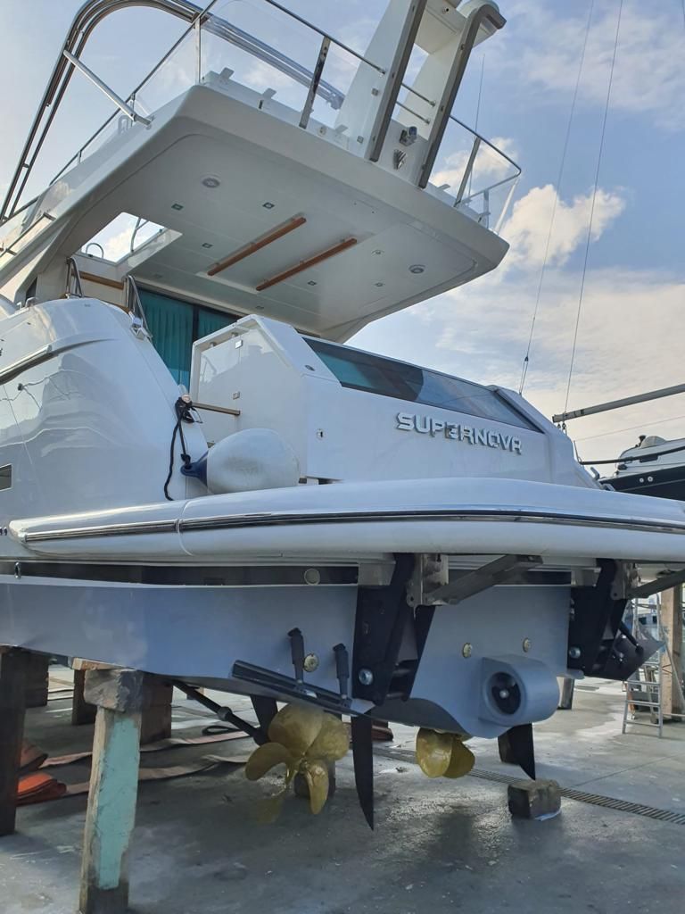 2014 Fairline 61 