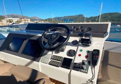 Yacht