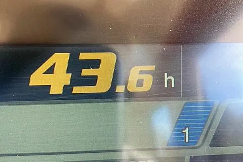  Yacht Photos Pics Digital display showing 43.6 hours on a 2021 Ranger Tugs R-25.