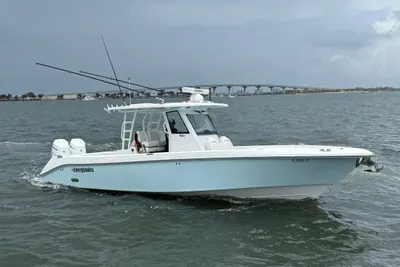 Everglades 335 CC