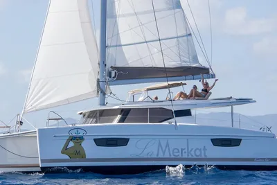 Fountaine Pajot Lucia 40
