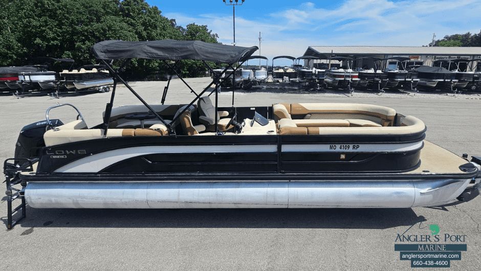 Lowe SS270 EXT Walk Thru