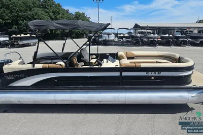 Lowe SS270 EXT Walk Thru