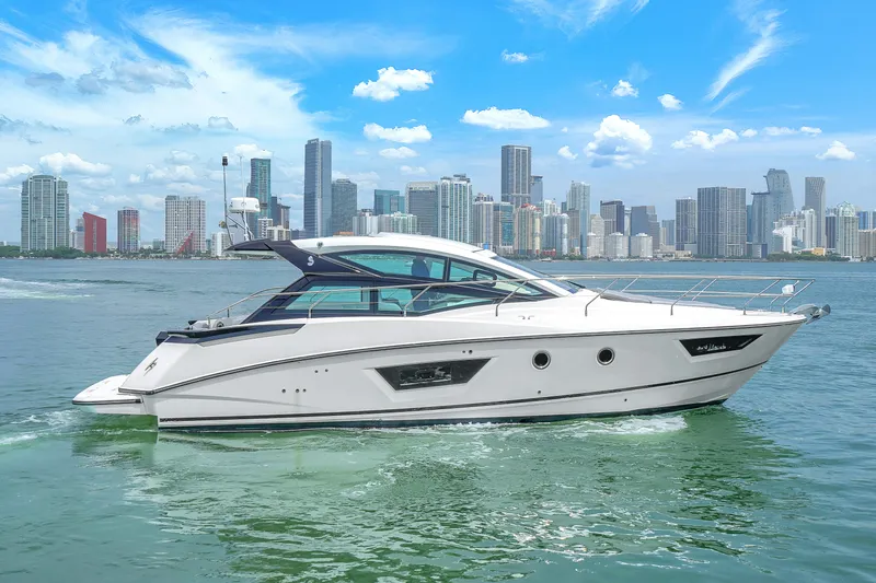  Yacht Photos Pics Beneteau Gran Turismo 40