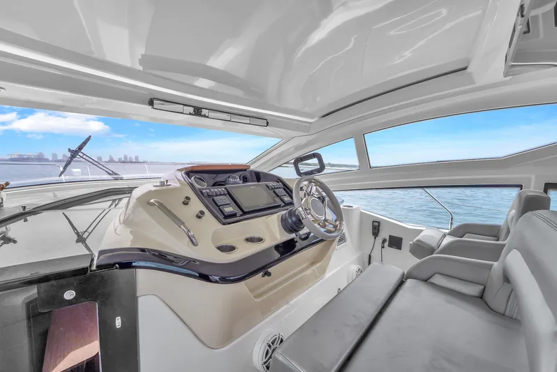  Yacht Photos Pics Beneteau Gran Turismo 40