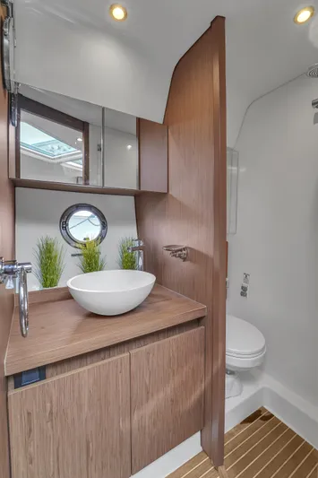  Yacht Photos Pics Beneteau Gran Turismo 40