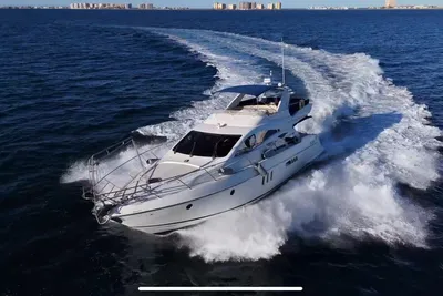 2003 Azimut 55 Fly