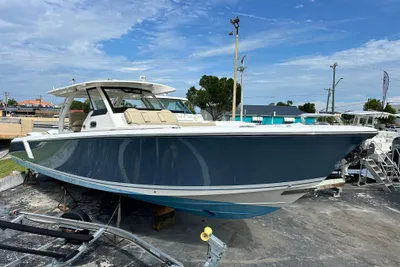 Pursuit S 408
