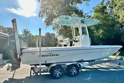 NauticStar 249 XTS