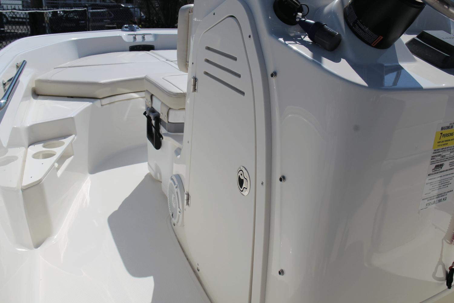 2024 Boston Whaler 170 Montauk Center Console for sale - YachtWorld