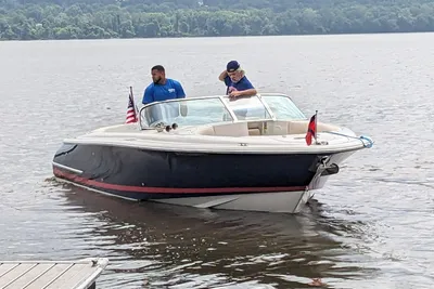 Chris-Craft Launch 28