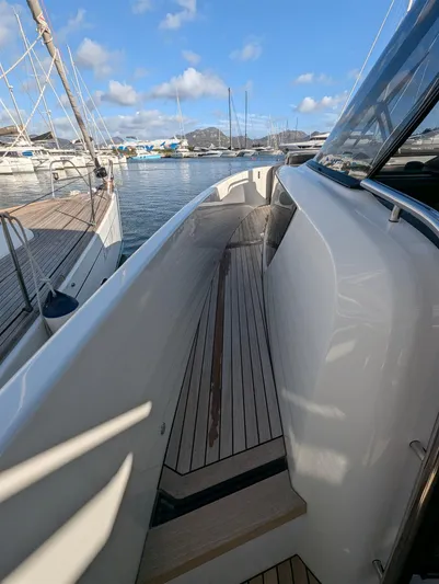 Guga Yacht Photos Pics Cranchi 46 Luxury Tender sideways