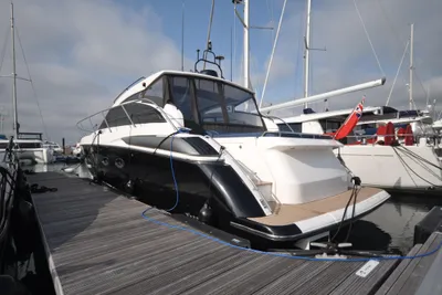 2009 Princess V42