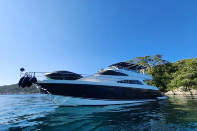 2012 Fairline Squadron 65