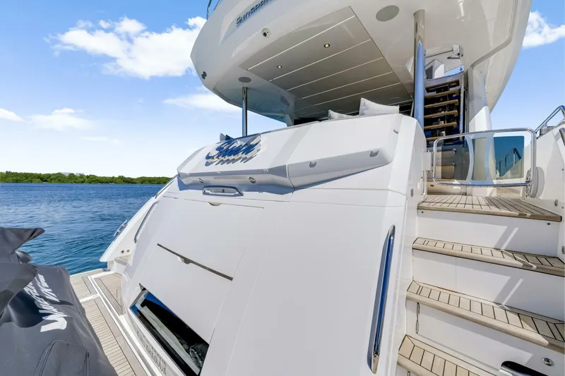  Yacht Photos Pics 2021 Sunseeker 76 Yacht - Image 18