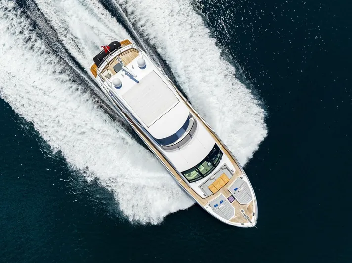  Yacht Photos Pics 2021 Sunseeker 76 Yacht - Image 10