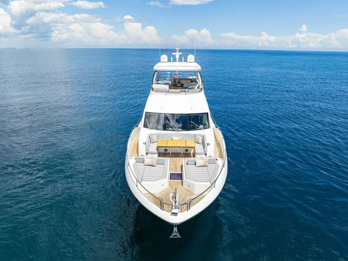  Yacht Photos Pics 2021 Sunseeker 76 Yacht - Image 9