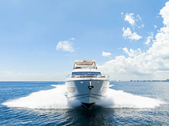  Yacht Photos Pics 2021 Sunseeker 76 Yacht - Image 8