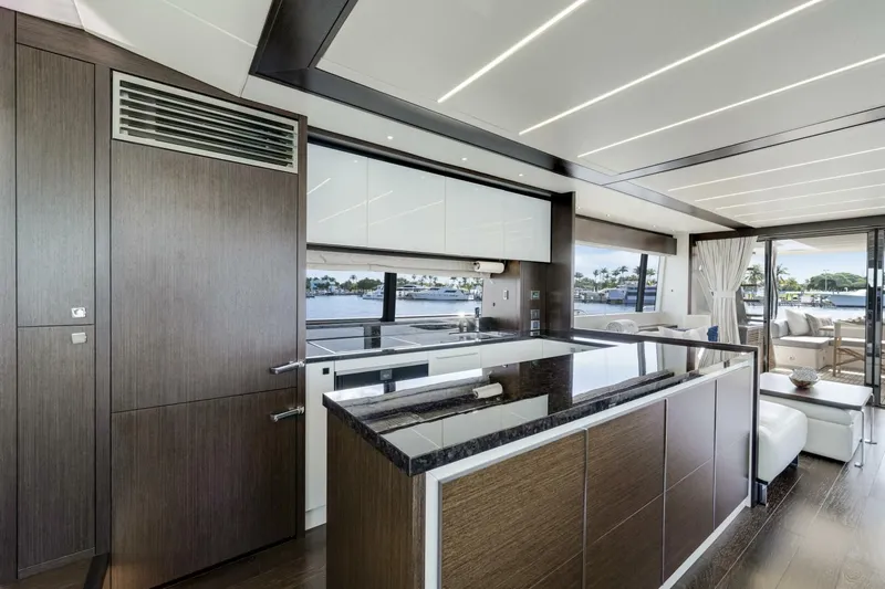  Yacht Photos Pics 2021 Sunseeker 76 Yacht - Image 65