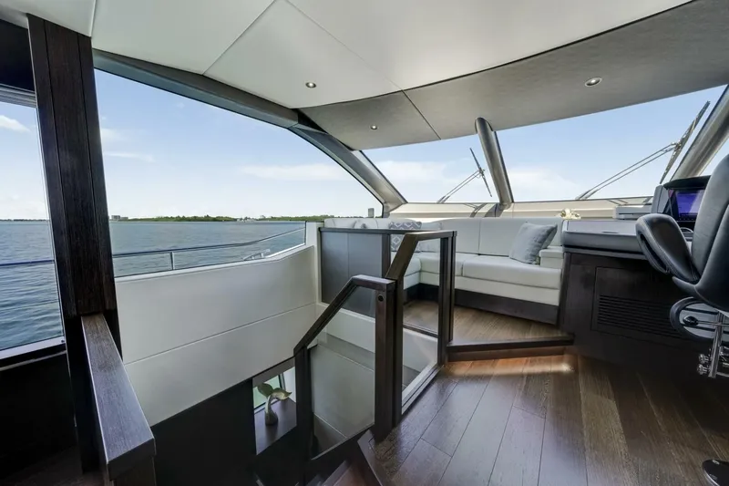  Yacht Photos Pics 2021 Sunseeker 76 Yacht - Image 72