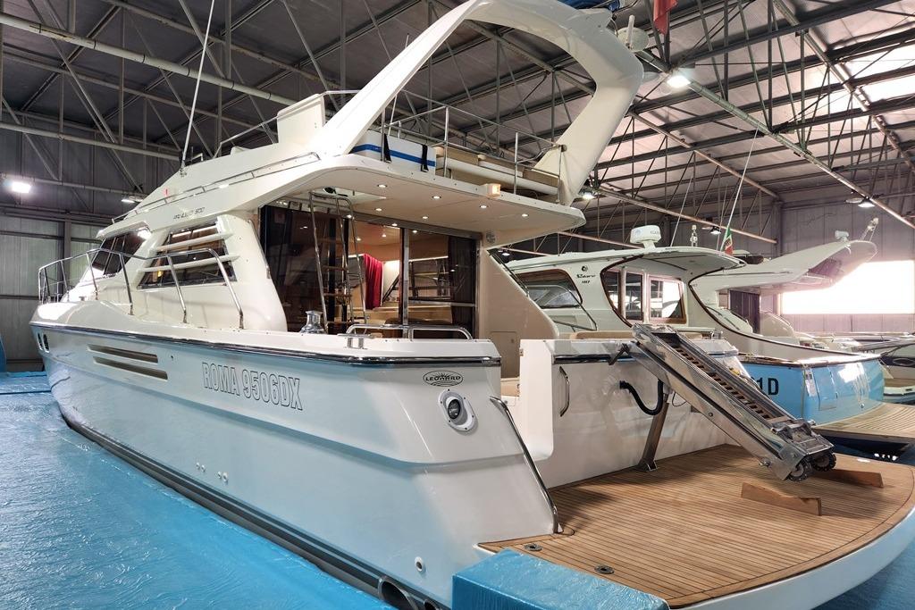 1995 Marine Projects Princess 500