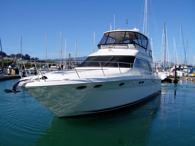 2003 Sea Ray 480 Sedan Bridge