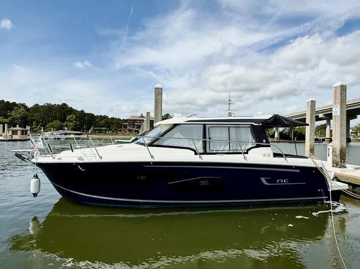 Remotely Workin' Yacht Photos Pics 