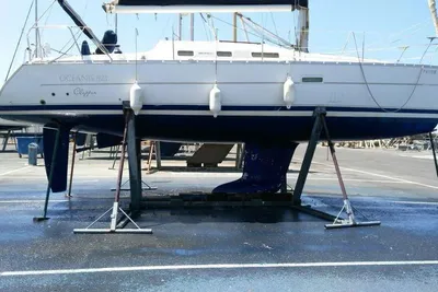 2007 Beneteau Oceanis Clipper 323