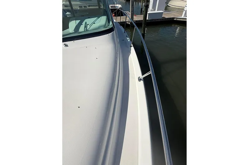 Ritz Karllton Too Yacht Photos Pics 2008 Tiara Yachts 3900 Sovran deck view at marina.