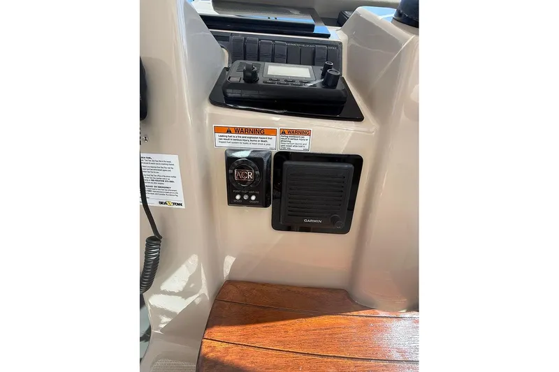 Ritz Karllton Too Yacht Photos Pics 2008 Tiara Yachts 3900 Sovran helm with Garmin and ACR controls.