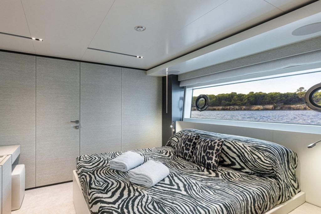 2018 Custom Line 108 