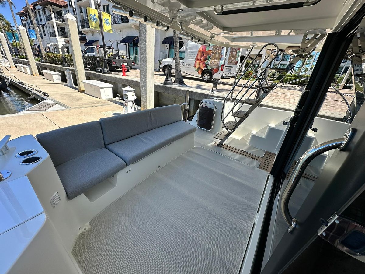 2023 Beneteau 48 