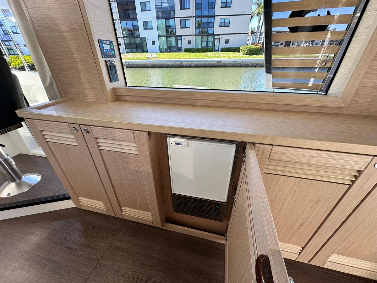 2023 Beneteau 48 