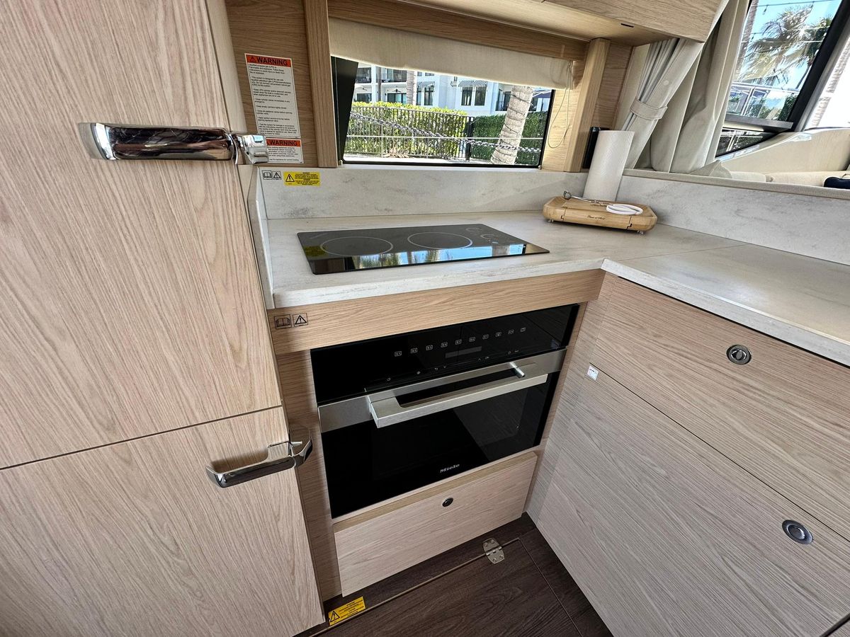 2023 Beneteau 48 