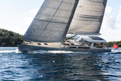 Yacht