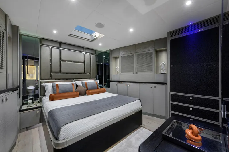 Mishi Yacht Photos Pics 