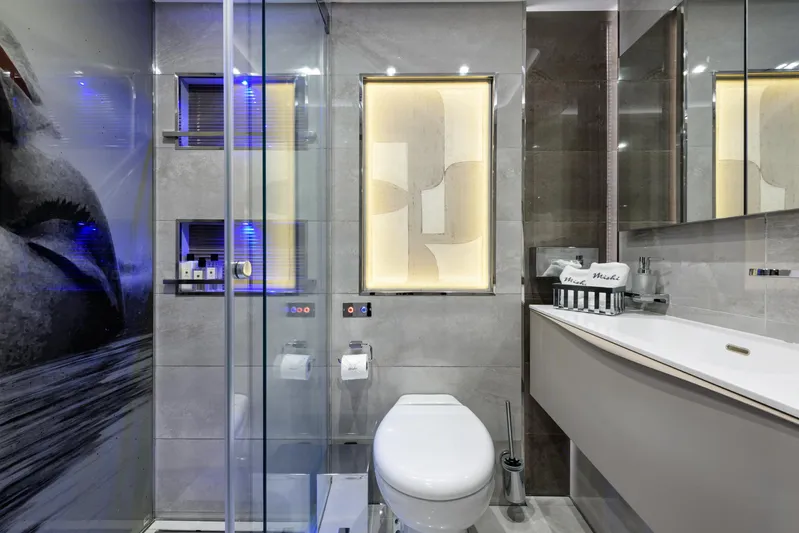 Mishi Yacht Photos Pics 