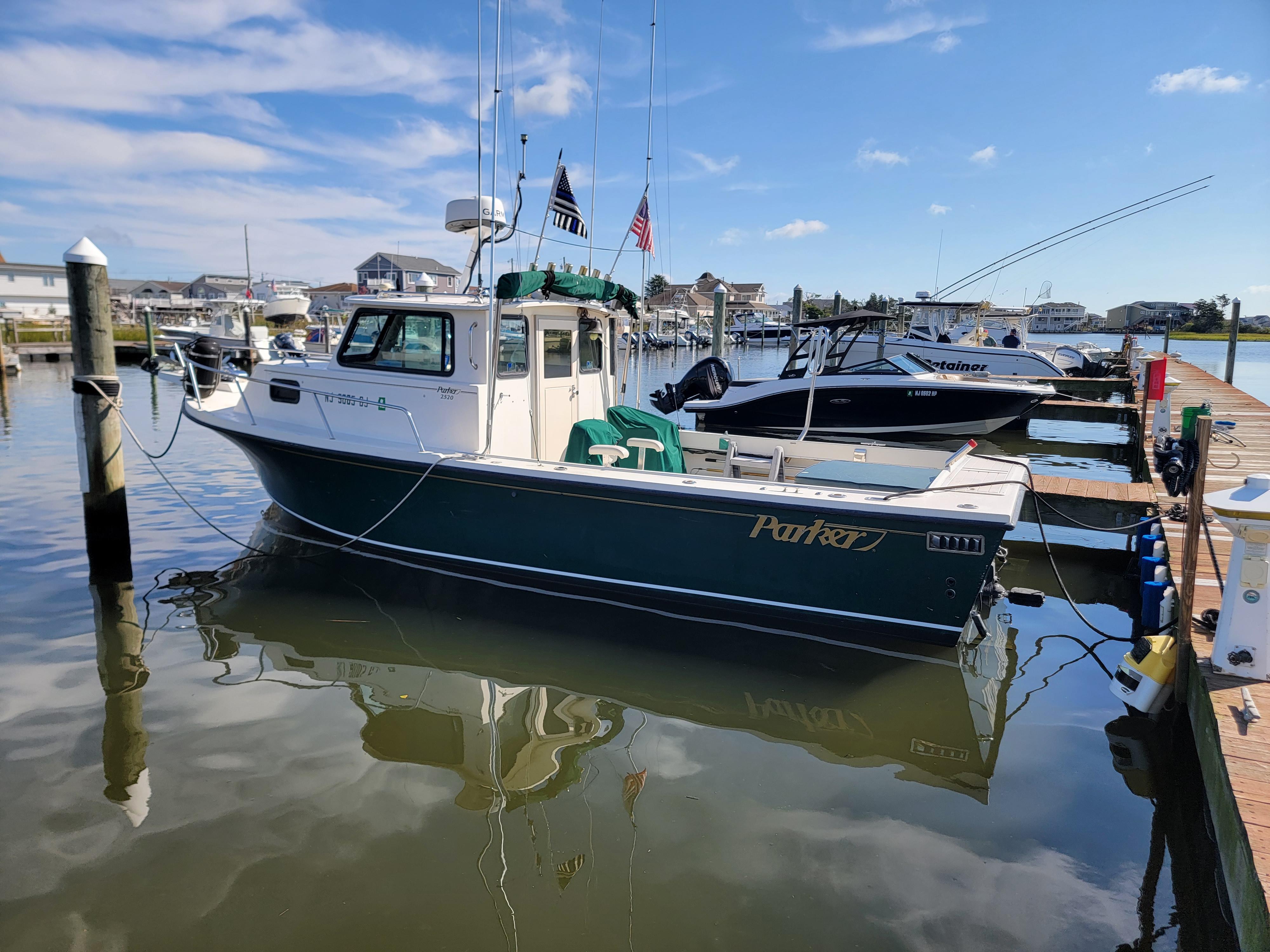 1999 Parker 2520 Deep Vee Sport Cabin Saltwater Fishing for sale