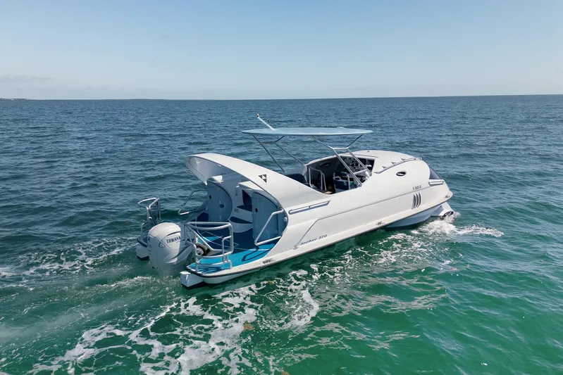  Yacht Photos Pics 2018 Paritetboat Glass Bottom Boat LOOKER 370